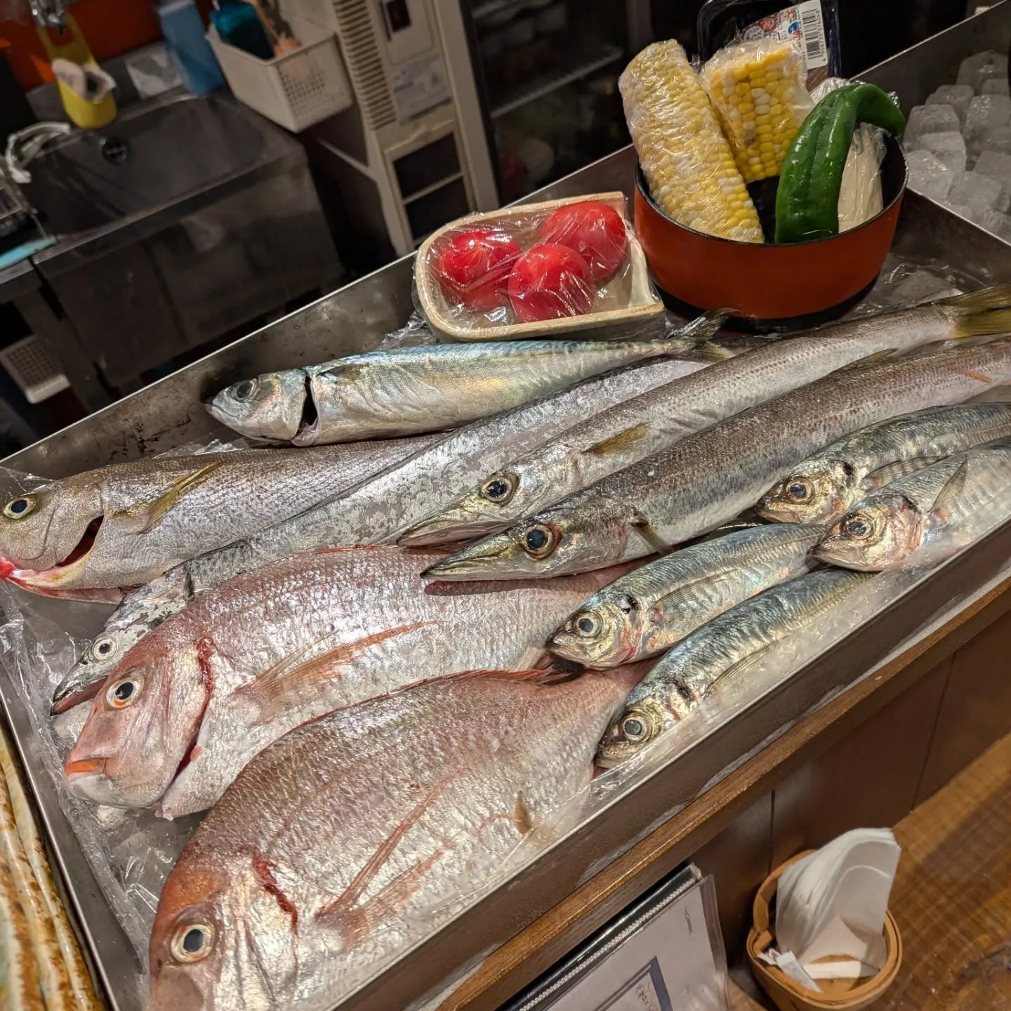 暑い日を藍の天彩でひとときを過ぎませんか?新鮮な食材と飲み物...